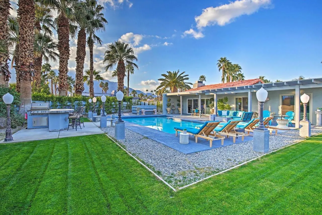 Pet-Friendly Palm Springs Escape With Heated Pool! Villa